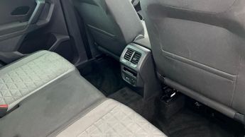 Volkswagen Tiguan 1.4 TSI 13kWh Life Plug-in DSG (245 ps) - NAV - BLUETOOTH - PARK