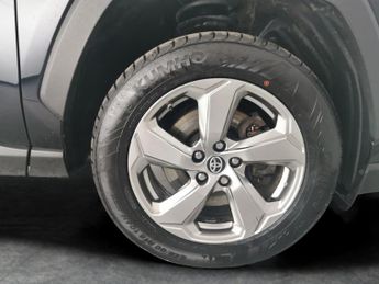 Toyota RAV4 2.5 VVT-h GPF Design CVT (218 ps) - REVERSE CAM - NAV - LANE TRA