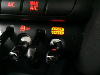 Mini Electric Hatch Cooper SE 32.6kWh Level 1 (184 ps) - CARPLAY - KEYLESS ENTRY - L