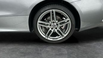 Mercedes-Benz E Class 2.0 E300 AMG Line (Premium Plus) Coupe G-Tronic+ (245 ps) - PAN 