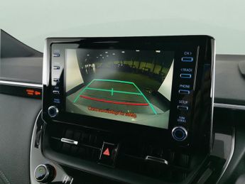 Toyota Corolla 1.8 VVT-h GPF Design CVT (122 ps) - LED - REVERSE CAM - NAV