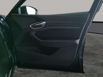 Audi e-tron 50 Technik quattro 71.2kWh (313 ps) - KEYLESS ENTRY - LED - REVE