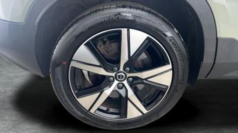 Volvo XC40 Recharge Twin 78kWh Plus AWD (408 ps) - DRIVER ASSIST - CLIMATE 