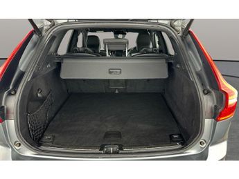 Volvo XC60 2.0h T8 Twin Engine 10.4kWh R-Design Plug-in AWD (390 ps) - SENS
