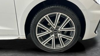 Audi A1 1.0 TFSI 25 S line Sportback S Tronic (95 ps) - CRUISE - DAB - U