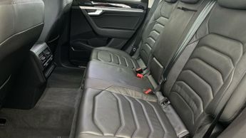 Volkswagen Touareg 3.0 TDI V6 SEL Tiptronic 4Motion (286 ps) - PRO NAV - ADAPT CRUI