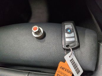 BMW 3 Series 2.0 330e 7.6kWh M Sport Plug-in (252 ps) - HUD - ADAPT CRUISE