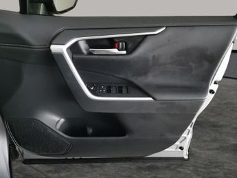 Toyota RAV4 2.5 VVT-h Design CVT (218 ps) - REVERSE CAM - NAV - HEATED STEER