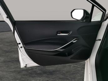 Toyota Corolla 1.8 VVT-h GPF Design CVT (122 ps) - LED - REVERSE CAM - NAV