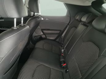 Kia Xceed 1.5 T-GDi 3 DCT (158 bhp) - HEATED STEERING - LANE DEPARTURE  - 