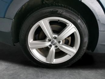 Audi e-tron 50 Technik quattro 71.2kWh (313 ps) - KEYLESS ENTRY - LED - REVE