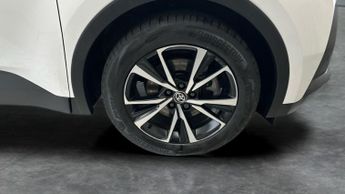 Toyota C-HR 2.0 VVT 13.6kWh Design Plug-in CVT (223 ps) - HEATED SEATS