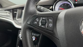 Vauxhall Astra 1.5 Turbo D SRi Nav (122 ps) - SIGHT AND LIGHT PACK - BLUETOOTH 