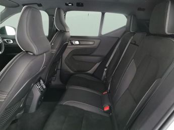 Volvo XC40 Recharge 69kWh Ultimate (231 ps) - ADAPT CRUISE - HK AUDIO - CAR