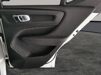 Volvo XC40 Recharge 69kWh Ultimate (231 ps) - ADAPT CRUISE - HK AUDIO - CAR