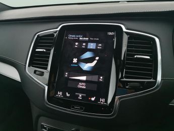 Volvo XC90 2.0h T8 Twin Engine Recharge 11.6kWh R-Design Plug-in 4WD (390 p