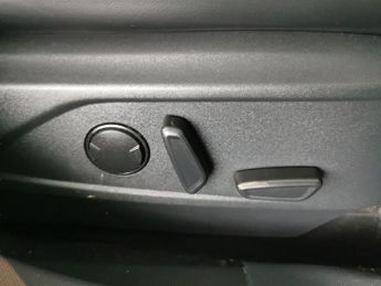 Ford Mustang Mach-e Extended Range 91kWh Automatic (294 ps) - ACTIVE LANE ASSIST - B