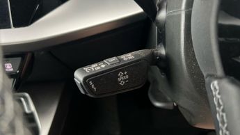 Audi A3 1.0 TFSI 30 S line Sportback S Tronic (110 ps) - LANE DEPARTURE 