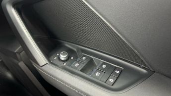 Audi A3 1.0 TFSI 30 S line Sportback S Tronic (110 ps) - LANE DEPARTURE 