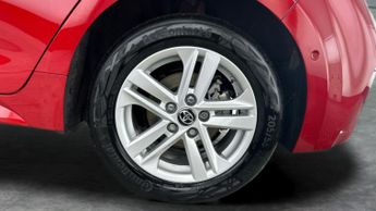 Toyota Corolla 1.8 VVT-h Icon Tech CVT (122 ps) - HEATED SEATS - LANE DEPARTURE