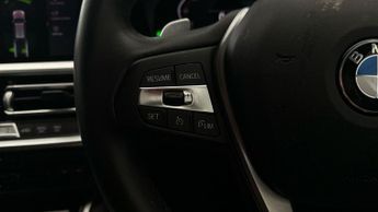 BMW 3 Series 2.0 320d MHT SE Pro Touring (190 ps) - CRUISE - DRIVING MODES - 