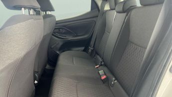 Toyota Yaris 1.5 VVT-h Icon E-CVT (116 ps) - BLUETOOTH - AIR CON - AUTO HEADL