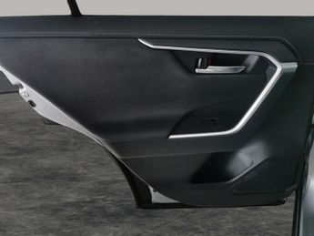 Toyota RAV4 2.5 VVT-h Design CVT (218 ps) - REVERSE CAM - NAV - HEATED STEER