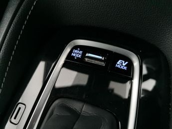 Toyota Corolla 1.8 VVT-h GPF Design CVT (122 ps) - LED - REVERSE CAM - NAV