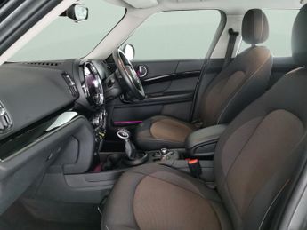 Mini Countryman 1.5 10kWh Cooper SE Classic Plug-in ALL4 (222 ps) - LED - NAV