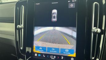 Volvo XC40 Recharge Twin 78kWh Plus AWD (408 ps) - DRIVER ASSIST - CLIMATE 