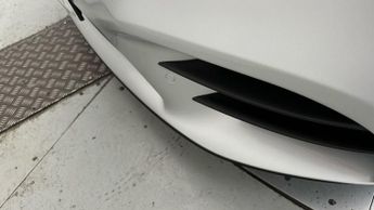 Mercedes-Benz C Class 2.0 C220d AMG Line (Premium) G-Tronic+ (194 ps) - SELF PARK - LE