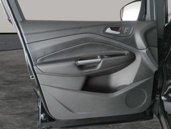 Ford Kuga 2.0 TDCi Titanium X Powershift AWD (180 ps) - FORD SYNC3 - KEYFR