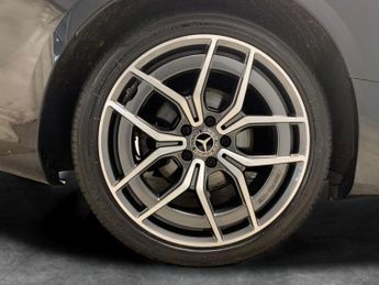 Mercedes-Benz E Class 2.0 E220d AMG Line (Premium) Coupe G-Tronic+ (194 ps) - HEATED L