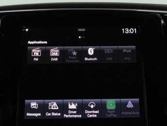 Volvo XC40 1.5h T4 Recharge 10.7kWh Core Plug-in (211 ps) - CARPLAY - PARK 