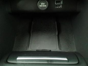 Volvo XC40 1.5h T4 Recharge 10.7kWh Core Plug-in (211 ps) - CARPLAY - PARK 