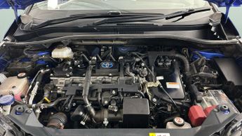 Toyota C-HR 1.8 VVT-h GPF Design CVT (122 ps) - REVERSE CAM - NAV - HEATED S