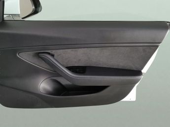 Tesla Model 3 Standard Range Plus RWD (241 bhp) - PARK ASSIST - LED - REVERSE 