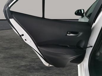 Toyota Corolla 1.8 VVT-h GPF Design CVT (122 ps) - LED - REVERSE CAM - NAV