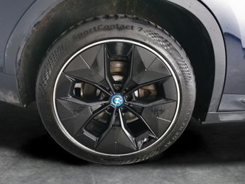 BMW iX3 80kWh Premier Edition (286 ps) - PARK ASSIST - REVERSE CAM - LEA