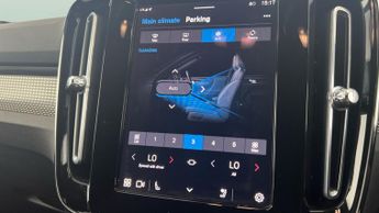 Volvo XC40 Recharge Twin 78kWh Plus AWD (408 ps) - DRIVER ASSIST - CLIMATE 