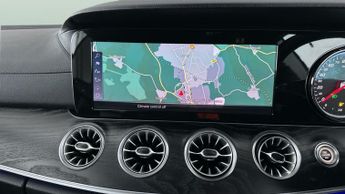 Mercedes-Benz E Class 2.0 E300 AMG Line (Premium Plus) Coupe G-Tronic+ (245 ps) - PAN 