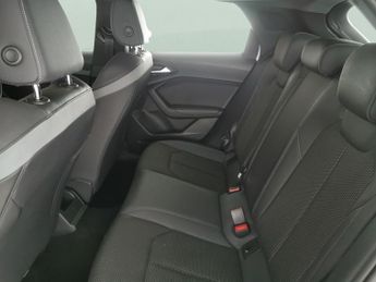 Audi A1 1.0 TFSI 25 S line Sportback S Tronic (95 ps) - SPORTS SEATS - B