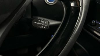 Toyota C-HR 1.8 VVT-h GPF Design CVT (122 ps) - REVERSE CAM - NAV - HEATED S