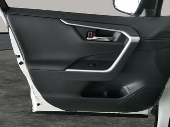 Toyota RAV4 2.5 VVT 18.1kWh Dynamic Plug-in CVT 4WD (306 ps) - NAV