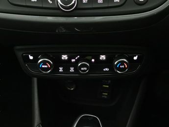 Vauxhall Crossland 1.2 Turbo Ultimate (130 ps) - REVERSE CAM - ALCANTARA - NAV