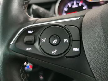 Vauxhall Crossland 1.2 Turbo Ultimate (130 ps) - REVERSE CAM - ALCANTARA - NAV