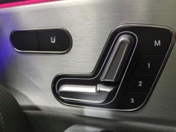 Mercedes-Benz CLA 1.3 CLA250e 15.6kWh AMG Line (Premium Plus) Shooting Brake Plug-