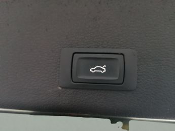 Audi e-tron 50 Technik quattro 71.2kWh (313 ps) - KEYLESS ENTRY - LED - REVE