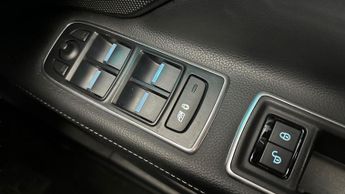 Jaguar XF 2.0d R-Sport Sportbrake (180 ps) - CARPLAY - NAV - HEATED SEATS