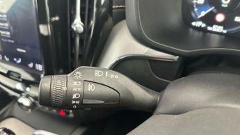 Volvo XC60 2.0 T5 R-Design Pro AWD (250 ps) - INTELLISAFE SURROUND - CONVEN